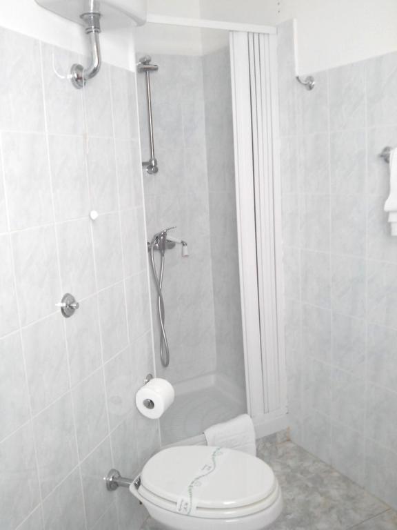 Hotel Celestina Вилапиана Стая снимка
