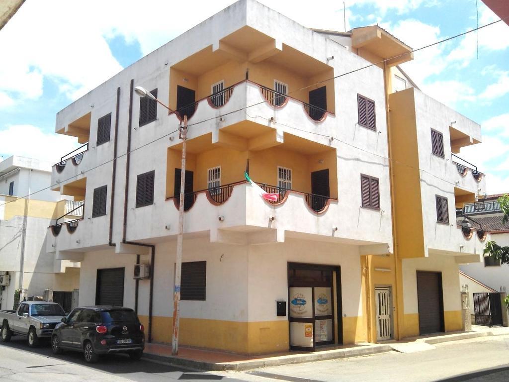 Hotel Celestina Вилапиана Екстериор снимка